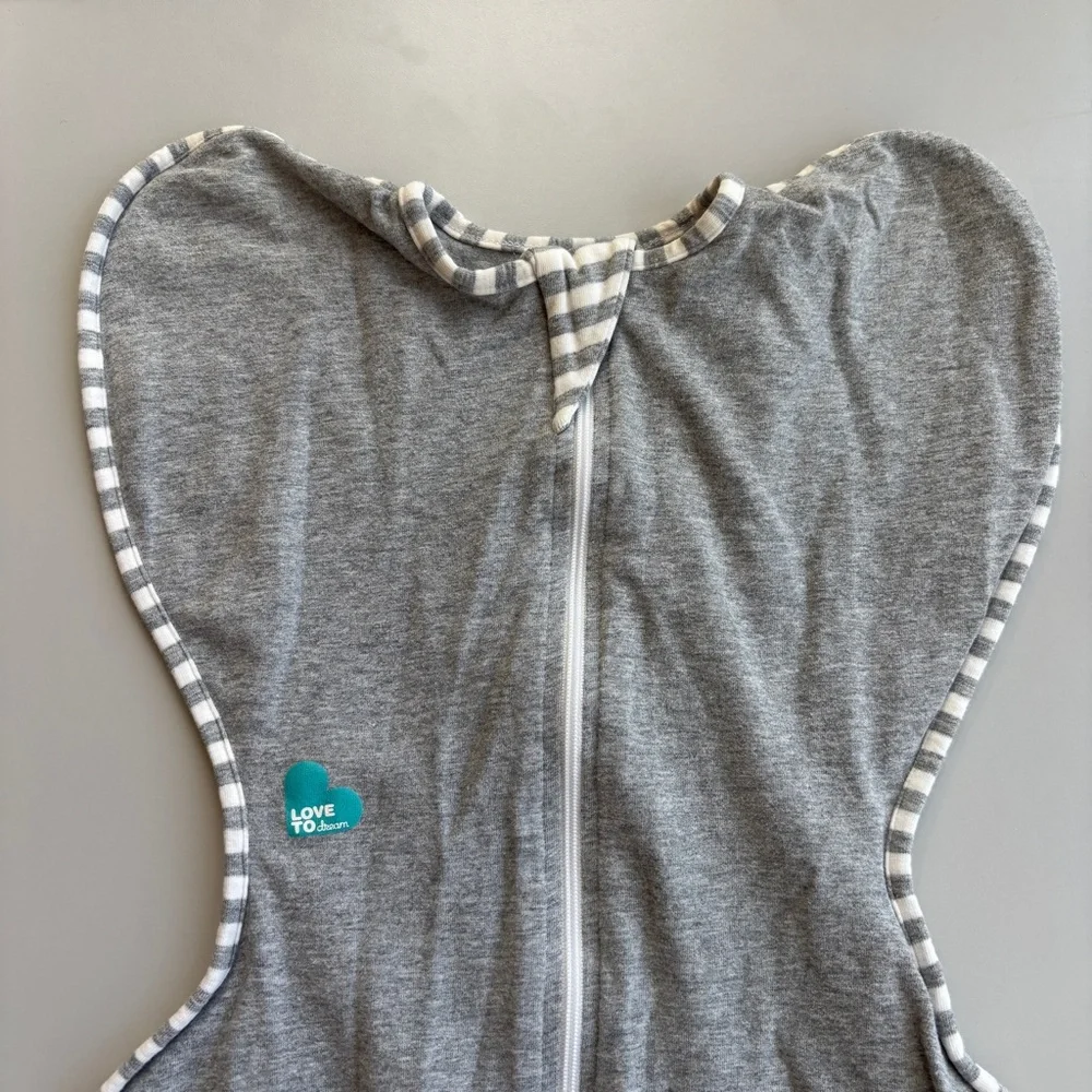 Love to dream soft gray